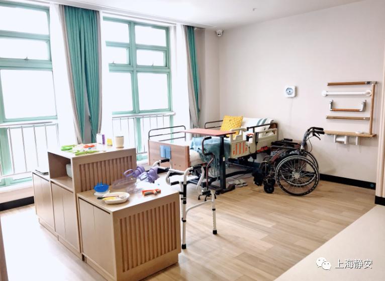 醫(yī)療、康復(fù)、生活照料……這些需求在家門口就能解決！靜安這里正打造“沒有圍墻的養(yǎng)老院”(圖10)